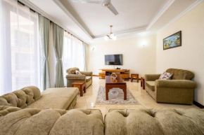 Exquisite 3 bedroom apartment with pool